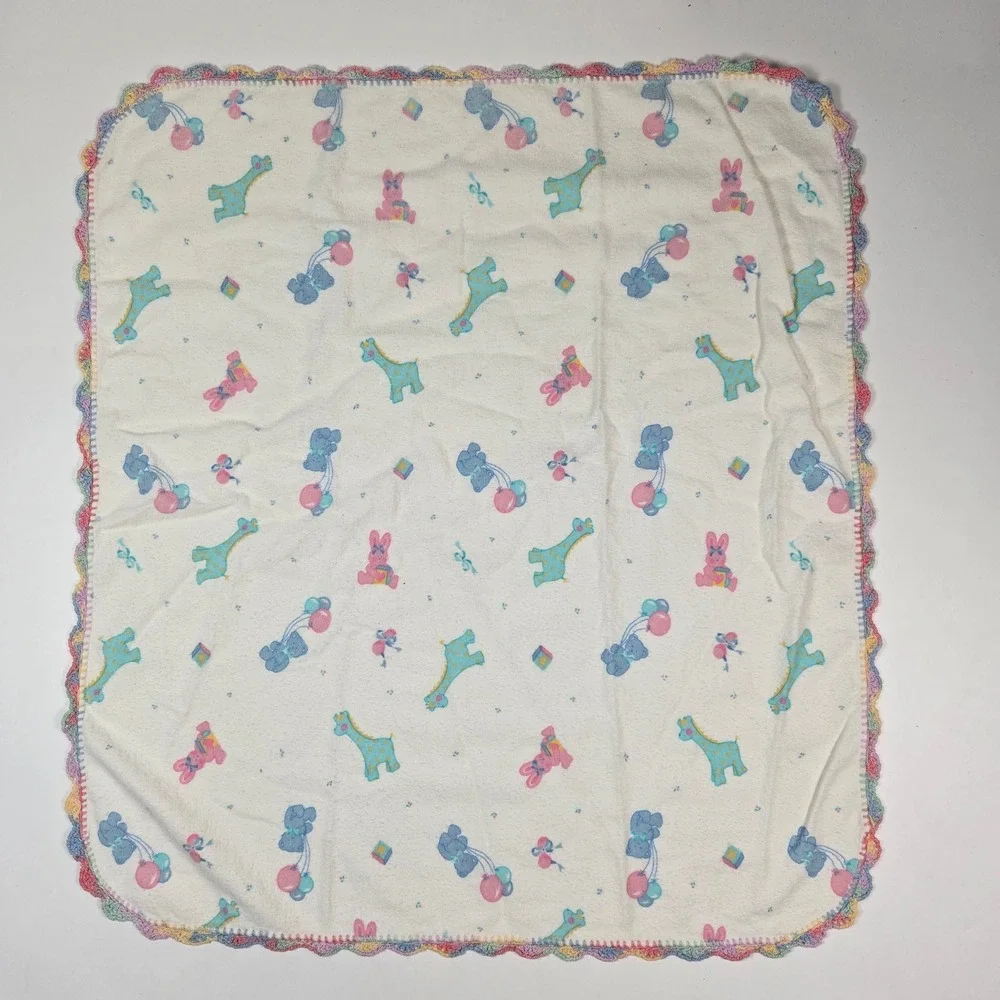 Receiving Blanket‎ Unisex Baby 25x30 White Animal Print Crochet Trim VTG Vintage